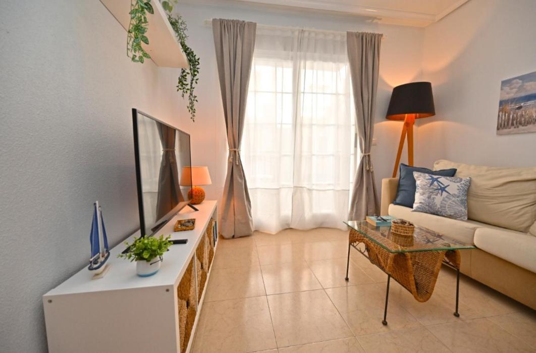 Beach Apartment ตอร์เรเวียคา ภายนอก รูปภาพ